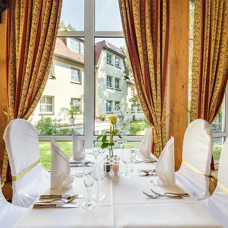 Готель Parkhotel Diani 4*