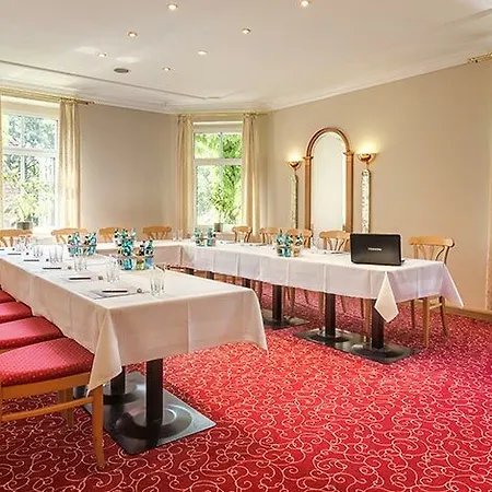 Parkhotel Diani Готель